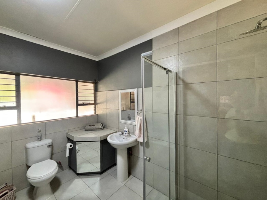 4 Bedroom Property for Sale in Van Der Hoff Park North West